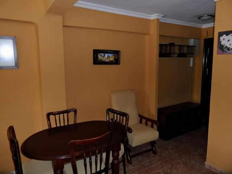 Apartamento En Pleno Centro De Малага Екстер'єр фото